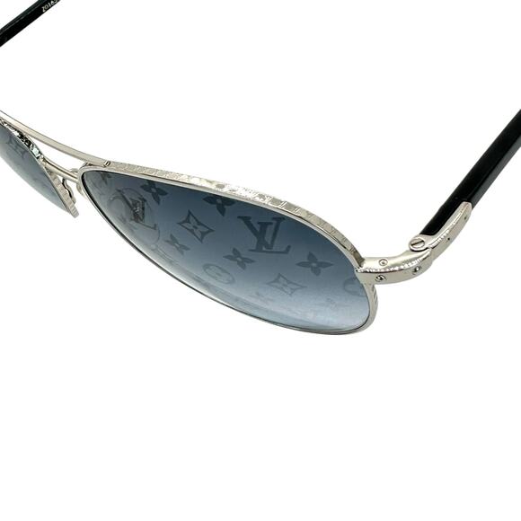 Louis Vuitton Monogram Conspiracion Pilot Sunglasses - Picture 9 of 10